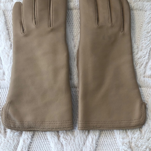Fownes tan leather new gloves,M/L. - Picture 4 of 10